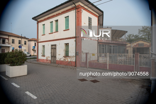 An old uninhabited building on the corner of Via del Lavoro and Viale Roma in Tresigallo, in the province of Ferrara, on 23 October 2022. 