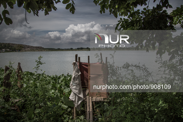 A treditional latrine at dhapa waste dumping ground. Dhapa, Kolkata, India. September 12, 2015.  *** Go to http://nurphoto.com/en/reportages...