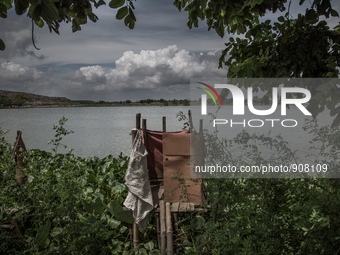 A treditional latrine at dhapa waste dumping ground. Dhapa, Kolkata, India. September 12, 2015.  *** Go to http://nurphoto.com/en/reportages...