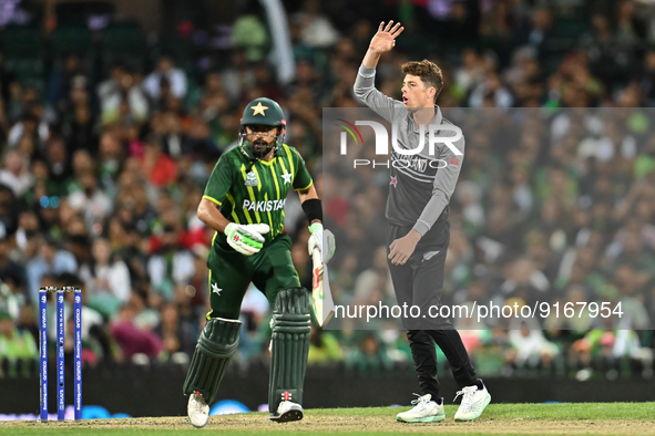 Mitchell Santner of New Zealand reacts after bowl during the ICC Men's T20 World Cup Semi Final match between Pakistan and New Zealand at Sy...