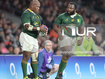  L-R Bongi Mbonambi of South Africa   and Ox Nche of South Africa during Autumn International Series match between England against South Afr...