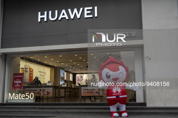 A General view showing a Huawei Store in Huaqiangbei, a popular place to buy electronic goods on January 8, 2023 in Shenzhen, China. China t...