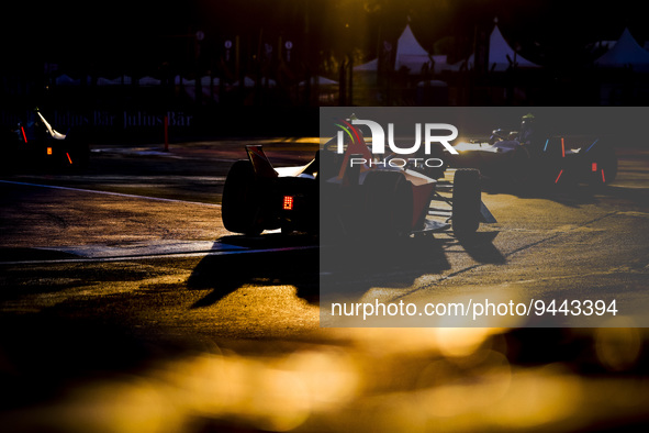 05 HUGHES Jake (gbr), Neom McLaren Formula E Team, Spark-Nissan, Nissan e-4ORCE 04, action during the 2023 Mexico City ePrix, 1st meeting of...