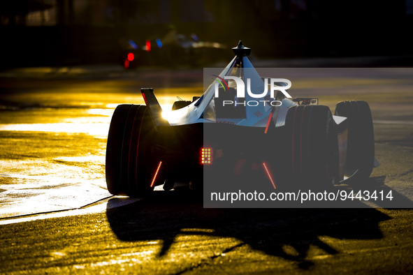 94 WEHRLEIN Pascal (ger), TAG HAUER Porsche Formula E Team, Porsche 99X Electric, action during the 2023 Mexico City ePrix, 1st meeting of t...