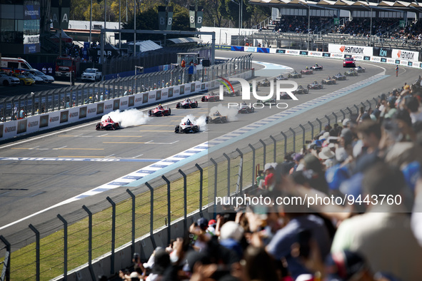 Start during the 2023 Mexico City ePrix, 1st meeting of the 2022-23 ABB FIA Formula E World Championship, on the Autodromo Hermanos Rodrigue...