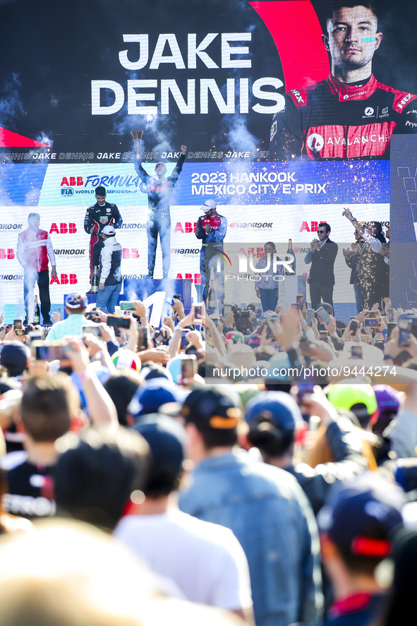 podium, celebration portrait DENNIS Jake (gbr), Avalanche Andretti Formula E, Spark-Porsche, Porsche 99X Electric, WEHRLEIN Pascal (ger), TA...