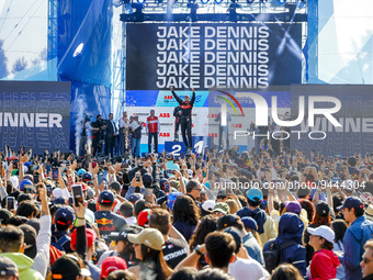 podium, celebration portrait DENNIS Jake (gbr), Avalanche Andretti Formula E, Spark-Porsche, Porsche 99X Electric, WEHRLEIN Pascal (ger), TA...