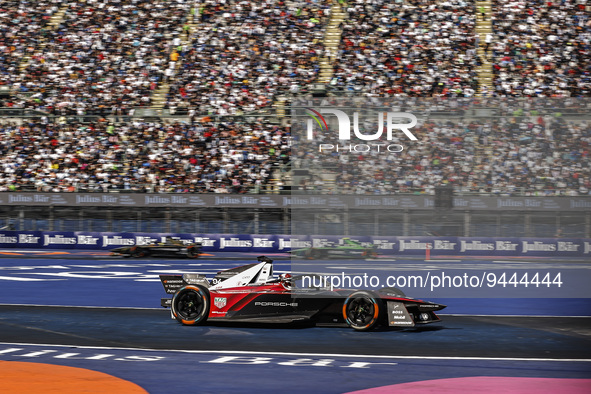 94 WEHRLEIN Pascal (ger), TAG HAUER Porsche Formula E Team, Porsche 99X Electric, action during the 2023 Hankook Mexico City E-Prix, 1st mee...