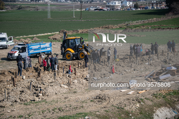 On 11 February 2023, the families of people who were killed in twin earthquakes that hit Turkey and Syria gathered at graveyards in Antakya,...