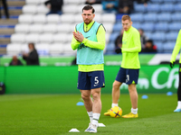 Pierre-Emile Hojbjerg of Tottenham Hotspur warms up ahead of kick-off during the Premier League match between Leicester City and Tottenham H...