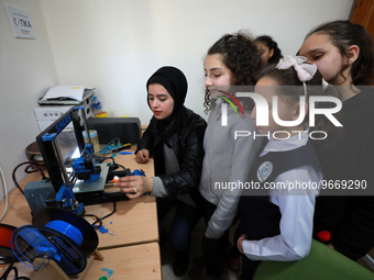 Palestinian female students in 3D Printing training at Spark for Innovation and Creativity. in Gaza City on February 28, 2023. 
 (