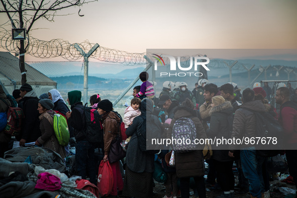 On Friday 4th December 2015, between Greece and Macedonia close to Idomeni; the border was opened. Few days ago, Macedonia built a big fence...