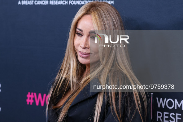 American television personality, author and interior designer Faye Resnick arrives at The Women's Cancer Research Fund's An Unforgettable Ev...