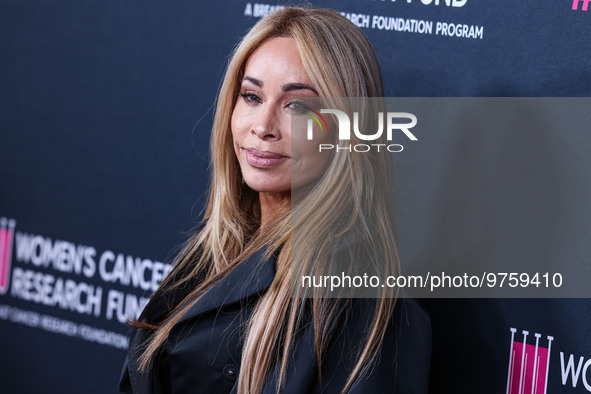 American television personality, author and interior designer Faye Resnick arrives at The Women's Cancer Research Fund's An Unforgettable Ev...