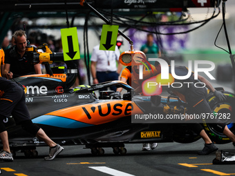 04 NORRIS Lando (gbr), McLaren F1 Team MCL60, action pitlane during the Formula 1 STC Saudi Arabian Grand Prix 2023, 2nd round of the 2023 F...