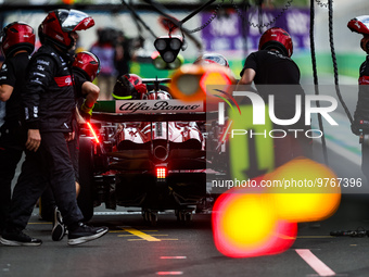 77 BOTTAS Valtteri (fin), Alfa Romeo F1 Team Stake C43, action pitstop during the Formula 1 STC Saudi Arabian Grand Prix 2023, 2nd round of...