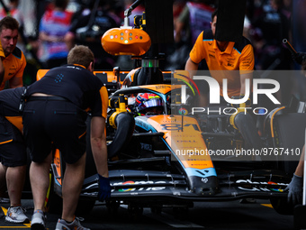 81 PIASTRI Oscar (aus), McLaren F1 Team MCL60, action pitstop during the Formula 1 STC Saudi Arabian Grand Prix 2023, 2nd round of the 2023...