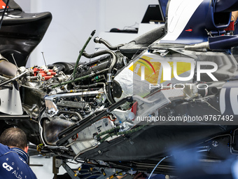 Scuderia AlphaTauri AT04, mechanical detail of the engine, gearbox and electronic system in the garage during the Formula 1 STC Saudi Arabia...