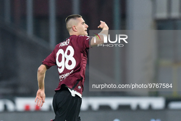 Lorenzo Pirola of US Salernitana celebrates after scoring first goal during the Serie A match between US Salernitana and Bologna FC at Stadi...