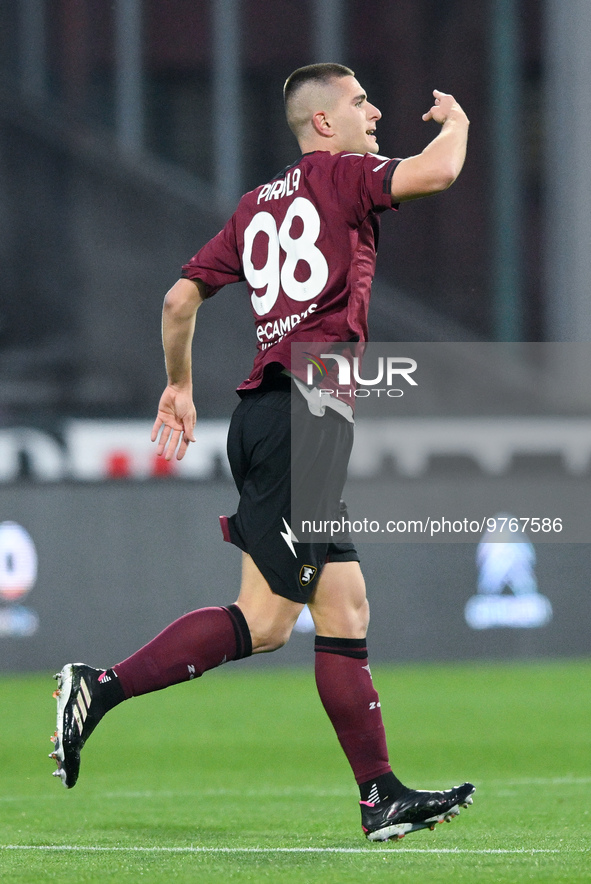 Lorenzo Pirola of US Salernitana celebrates after scoring first goal during the Serie A match between US Salernitana and Bologna FC at Stadi...