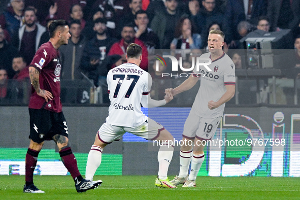 Lewis Ferguson of Bologna FC celebrates after scoring first goal during the Serie A match between US Salernitana and Bologna FC at Stadio Ar...