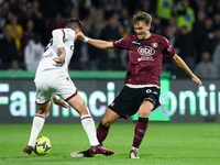 Emil Bohinen of US Salernitana and Nikola Moro of Bologna FC compete for the ball during the Serie A match between US Salernitana and Bologn...