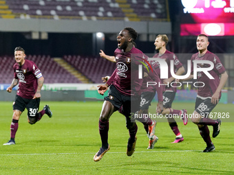 Boulaye Dia of US Salernitana celebrates after scoring second goal during the Serie A match between US Salernitana and Bologna FC at Stadio...