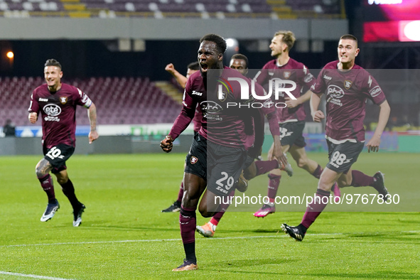 Boulaye Dia of US Salernitana celebrates after scoring second goal during the Serie A match between US Salernitana and Bologna FC at Stadio...