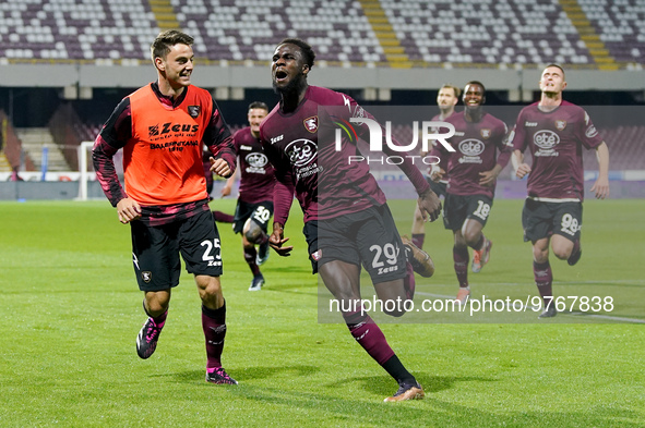 Boulaye Dia of US Salernitana celebrates after scoring second goal during the Serie A match between US Salernitana and Bologna FC at Stadio...