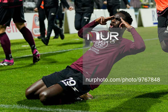 Boulaye Dia of US Salernitana celebrates after scoring second goal during the Serie A match between US Salernitana and Bologna FC at Stadio...