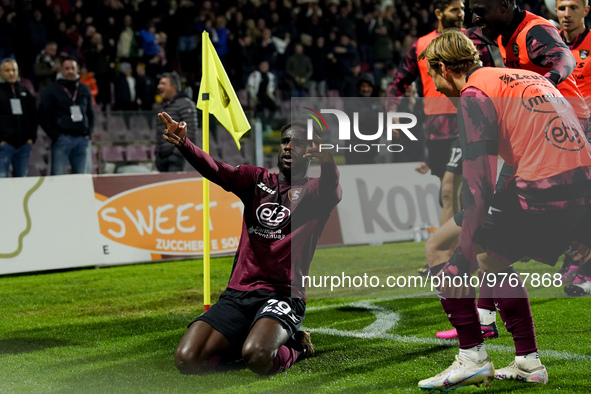 Boulaye Dia of US Salernitana celebrates after scoring second goal during the Serie A match between US Salernitana and Bologna FC at Stadio...