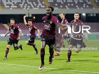 Boulaye Dia of US Salernitana celebrates after scoring second goal during the Serie A match between US Salernitana and Bologna FC at Stadio...