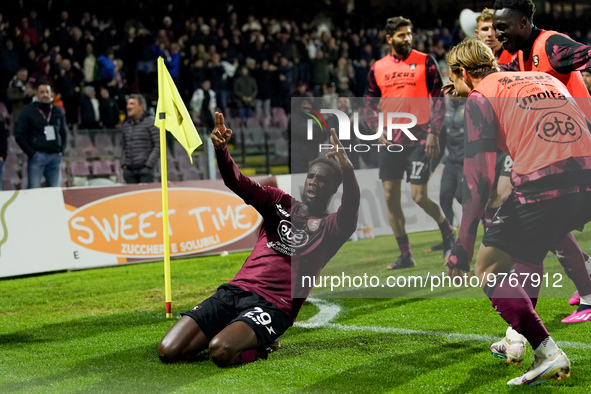 Boulaye Dia of US Salernitana celebrates after scoring second goal during the Serie A match between US Salernitana and Bologna FC at Stadio...