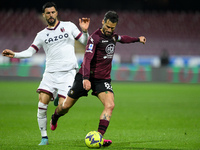 Antonio Candreva of US Salernitana and Roberto Soriano of Bologna FC compete for the ball during the Serie A match between US Salernitana an...