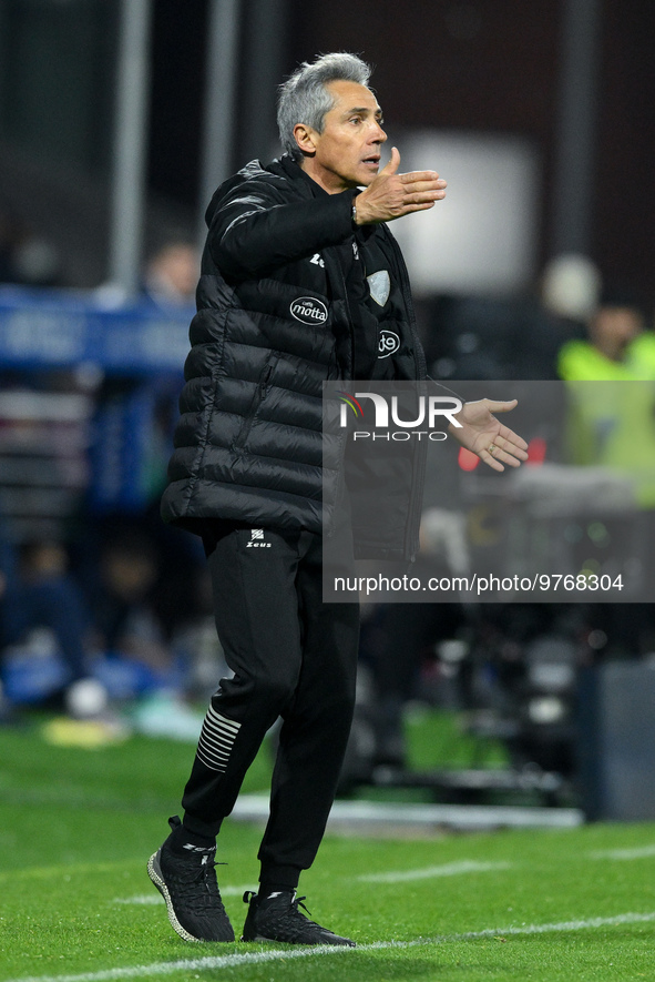 Paulo Sousa manager of US Salernitana gestures during the Serie A match between US Salernitana and Bologna FC at Stadio Arechi, Salerno, Ita...