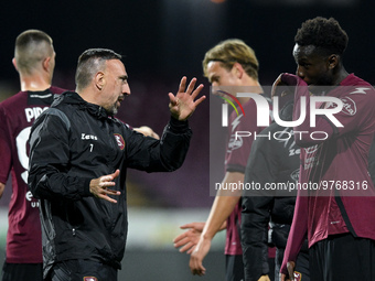 Franck Ribery of US Salernitana gives instructions to Junior Sambia of US Salernitana during the Serie A match between US Salernitana and Bo...