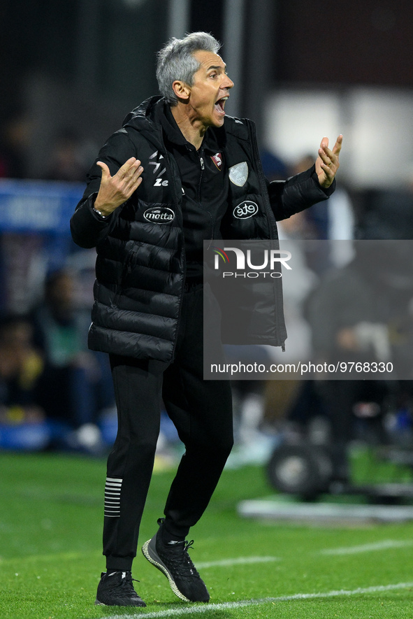 Paulo Sousa manager of US Salernitana yells during the Serie A match between US Salernitana and Bologna FC at Stadio Arechi, Salerno, Italy...