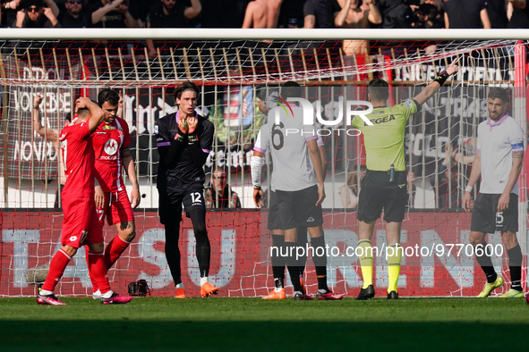 Marco Carnesecchi (#12 Cremonese) during AC Monza against US Cremonese, Serie A, at U-Power Stadium in Monza on March, 18th 2023. 