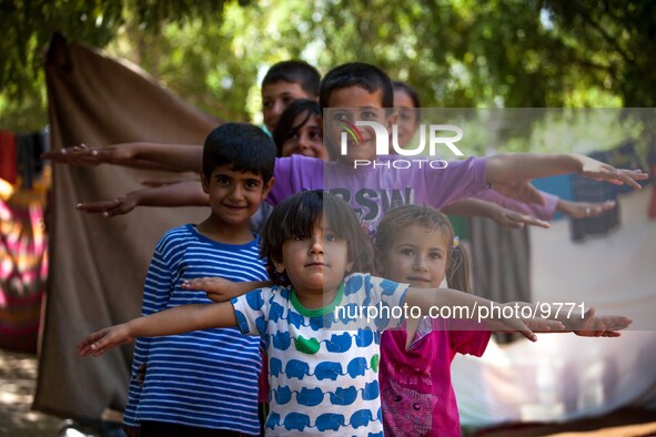 Kids doing gymnastics to make the daily camp routine and the hard life without any support from the UNHCR a little bit more livable.

Photo:...