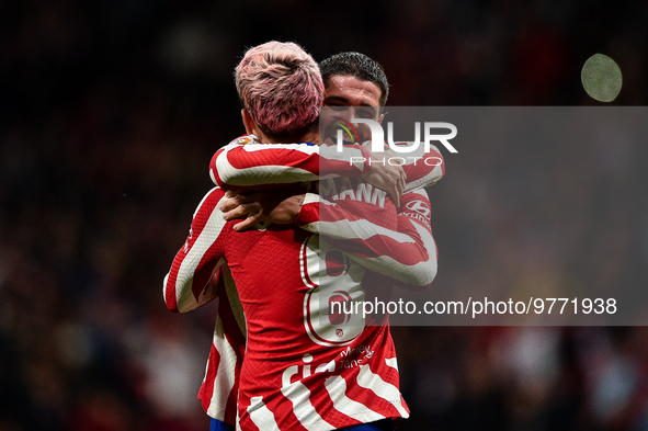 Antoine Griezmann and Rodrigo de Paul celebrates a goa during La Liga match between Atletico de Madrid and Valencia CF at Civitas Metropolit...