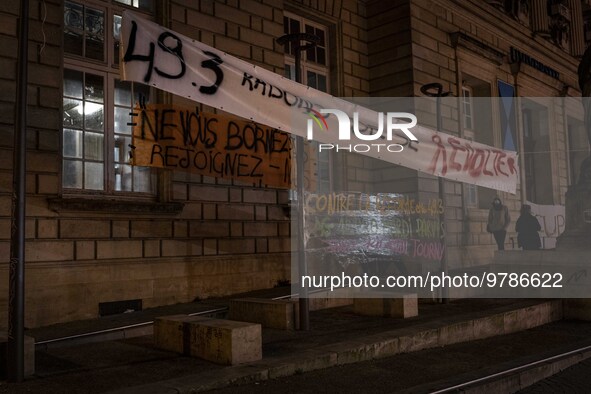 Students forced the door of the faculty of Bordeaux Victoire this Tuesday evening March 21 and began an occupation, in Bordeaux, France, on...