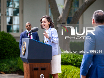 Teacher of the Year Rebecka Paterson speaks at an event honoring Teachers of the Year in the White House Rose Garden.  The teachers were cho...